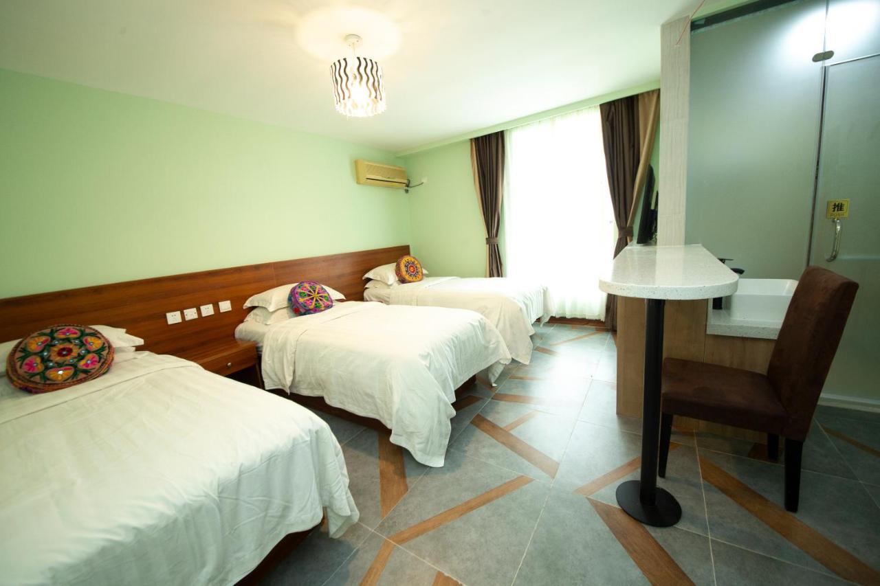Ou Lu Business Hotel Qingdao Dış mekan fotoğraf